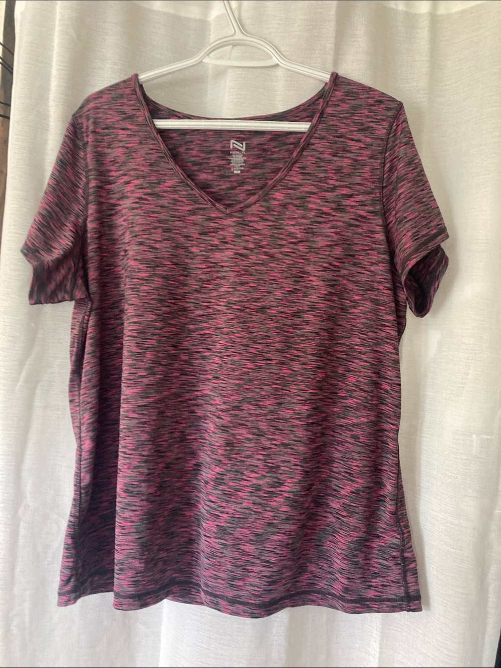 Nola Space-Dyed V-Neck Tee in Pink and Black